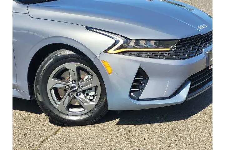 $20639 : Kia K5 2022 LXS 4dr Sedan image 6