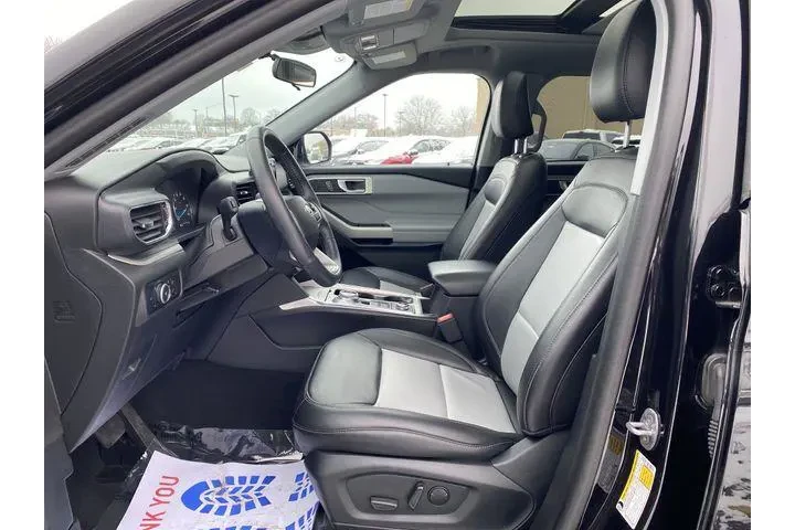 $34995 : Ford Explorer 2023 AWD XLT 4 image 4