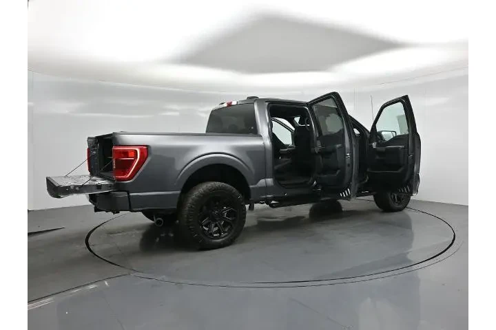 $35000 : Ford F-150 2021 4x4 XLT 4dr image 5