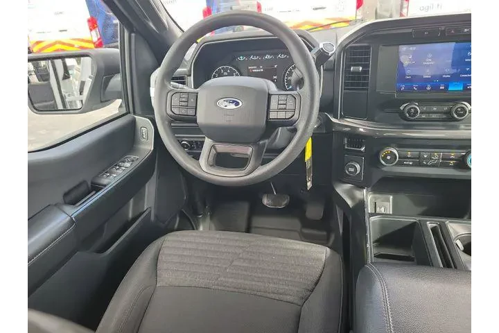 $23990 : Ford F-150 2023 4x2 XL 4dr S image 8