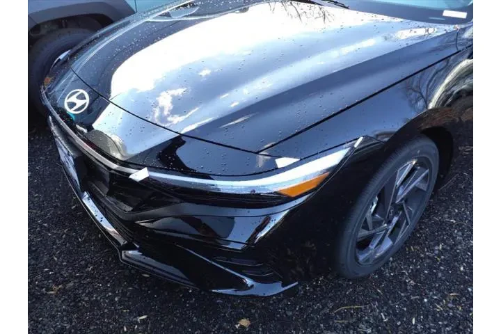 $27265 : Hyundai ELANTRA 2025 SEL Con image 4