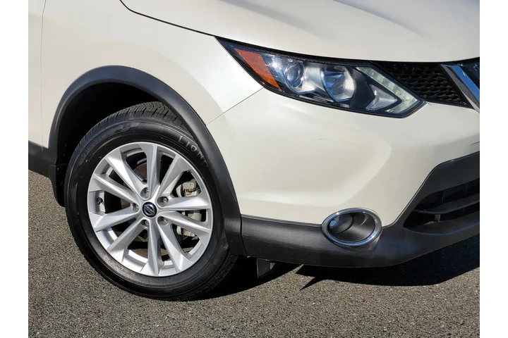 $18524 : Nissan Rogue Sport 2019 S 4d image 9