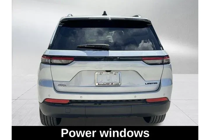 $33263 : Jeep Grand Cherokee 2024 4x2 image 9