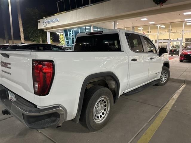 Used 2021 GMC Sierra 1500 Base image 4