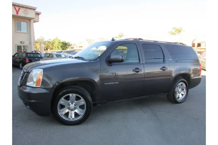 $8995 : 2010 GMC Yukon XL SLT image 7