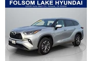 Toyota Highlander 2024 XLE 4
