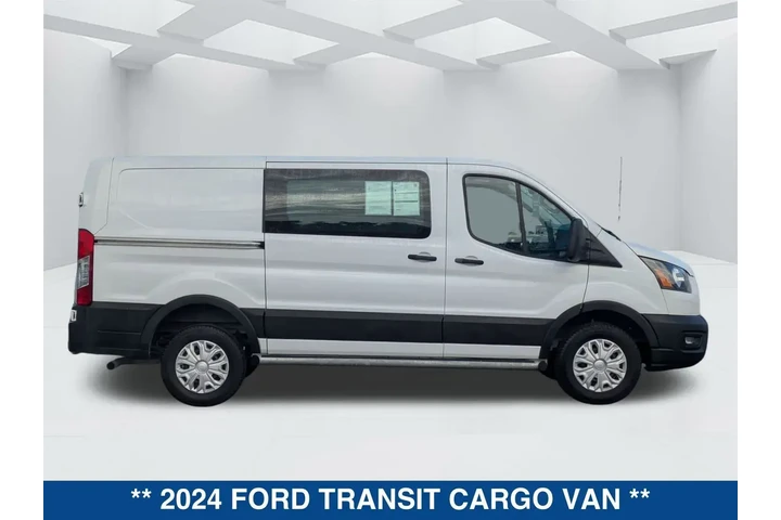 $34000 : Ford Transit 2024 250 3dr SW image 3