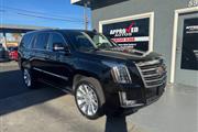 $31998 : 2017 Escalade Platinum thumbnail