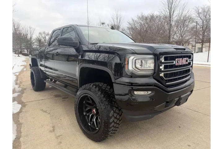 $18995 : 2017 GMC Sierra 1500 image 2