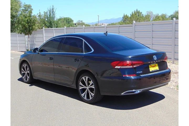 $17548 : 2021 Passat 2.0T SE image 6