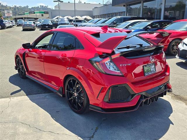 $35595 : 2017 Civic Type R image 5