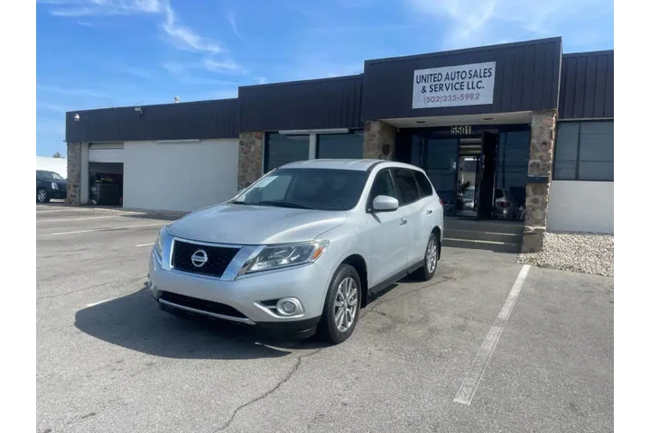 $7450 : 2013 Pathfinder S image 4