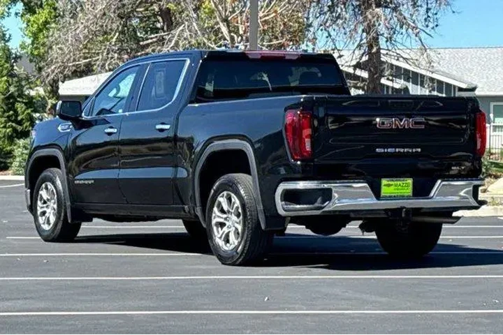 $37184 : GMC Sierra 1500 2025 4x2 SLT image 3