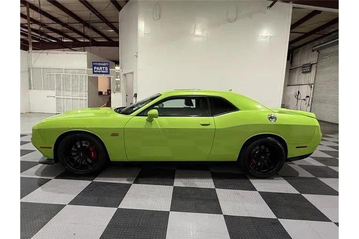$33999 : Challenger 2015 image 7