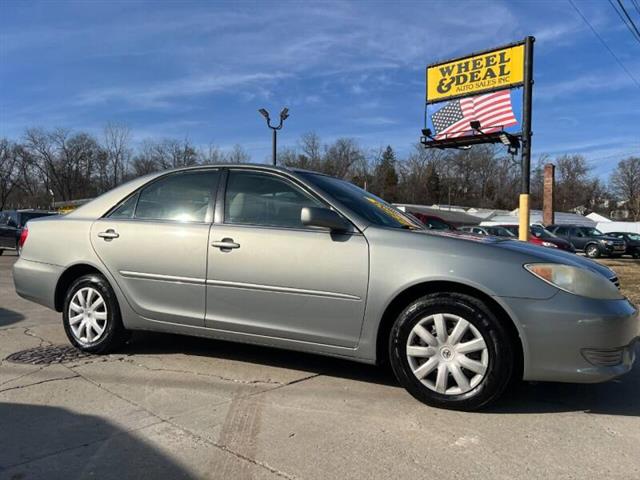 $6295 : 2005 Camry LE image 2