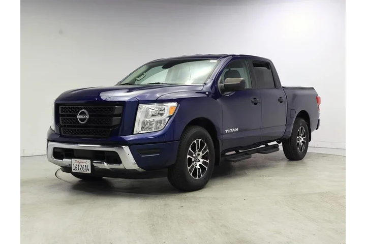 $34998 : Nissan Titan 2024 4x2 SV 4dr image 4