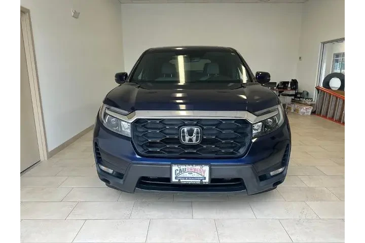 $27636 : Honda Passport 2023 AWD EX-L image 3