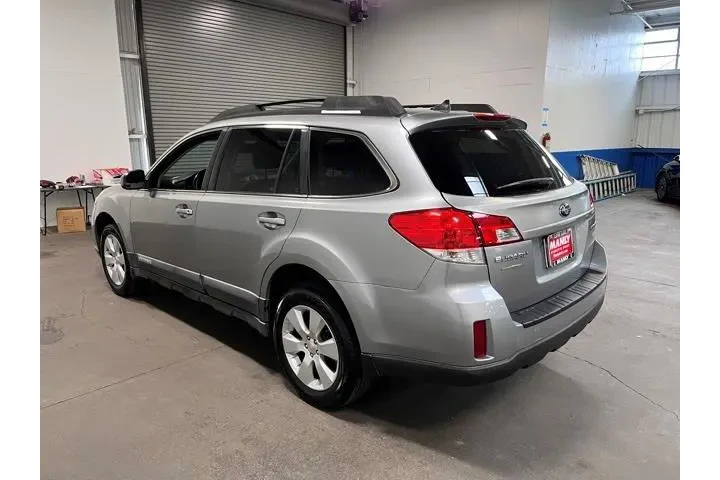 $9838 : Subaru Outback 2011 AWD 2.5i image 3