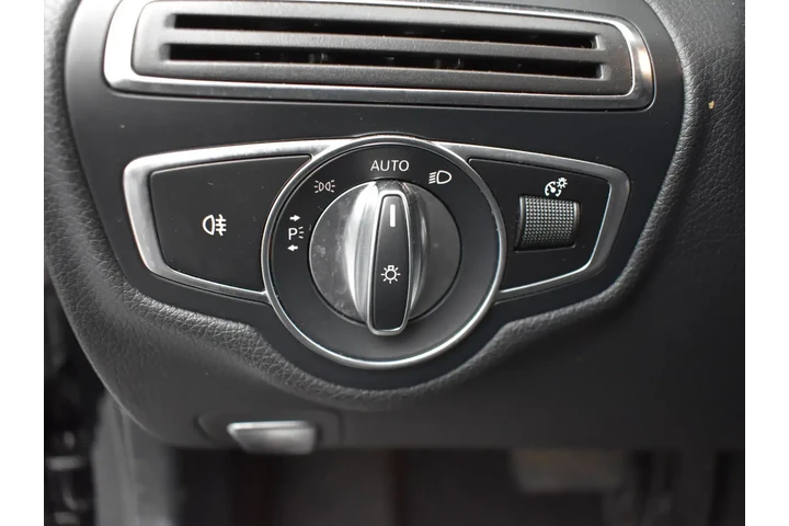 $15495 : Mercedes-Benz C-Class 2019 A image 10