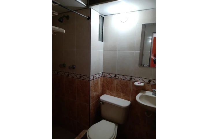 $1200000 : Alquilo bonito apartamento image 1