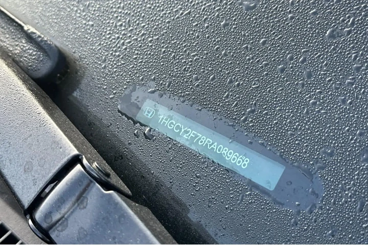 $31981 : Honda Accord Hybrid 2024 Spo image 2