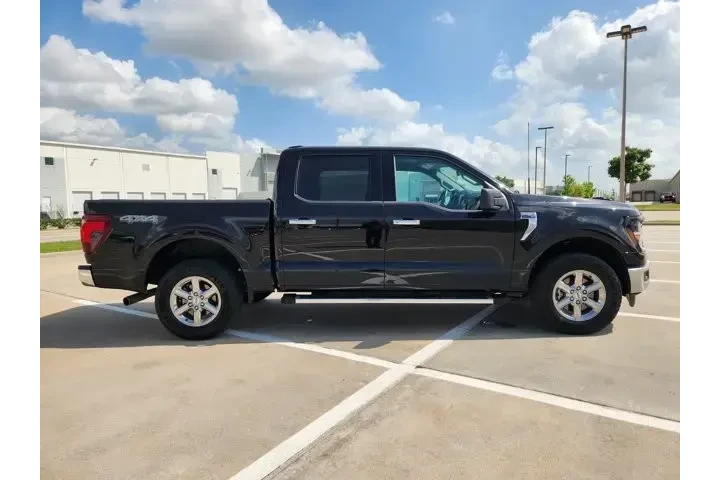 $39952 : Ford F-150 2025 4x4 XLT 4dr image 4