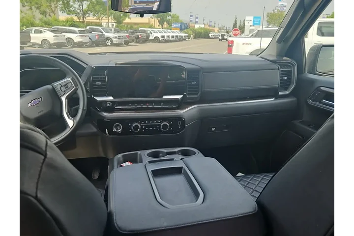 $33500 : Chevrolet Silverado 1500 202 image 10