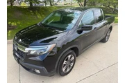 $16997 : 2017 Ridgeline RTL-T thumbnail