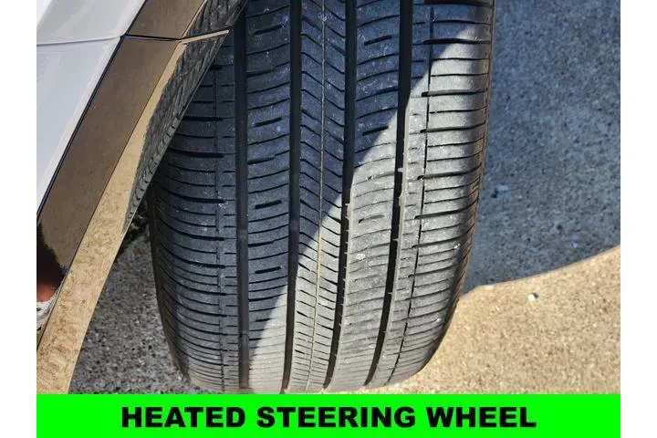 $27495 : Kia Niro EV 2024 Wave 4dr Cr image 10