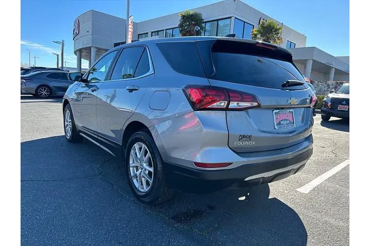 $20900 : Chevrolet Equinox 2023 LT 4d image 7