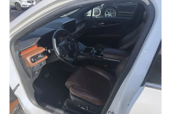 $31998 : Lincoln Nautilus 2022 Reserv image 2