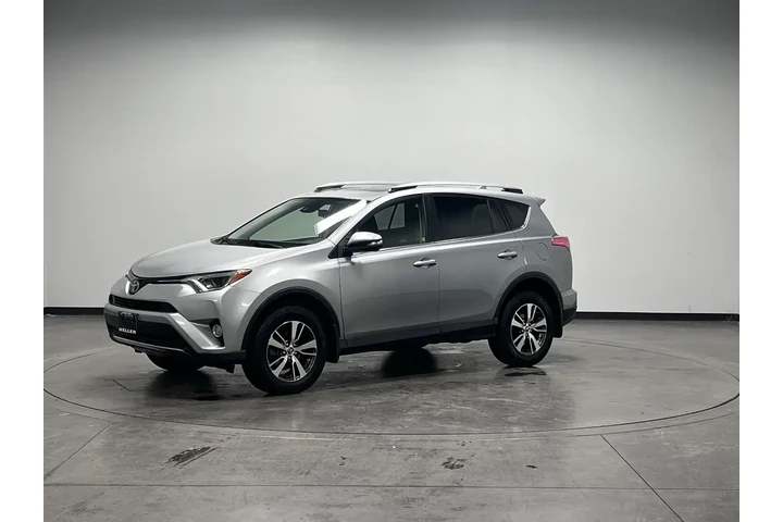 $18962 : Toyota RAV4 2018 AWD XLE 4dr image 3