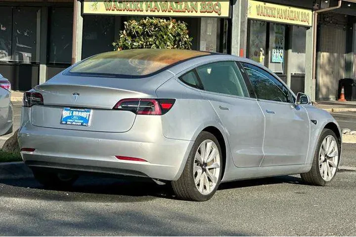 $19959 : Tesla Model 3 2018 Mid Range image 3