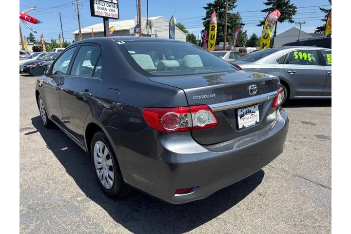 $6450 : 2013 Corolla LE image 8