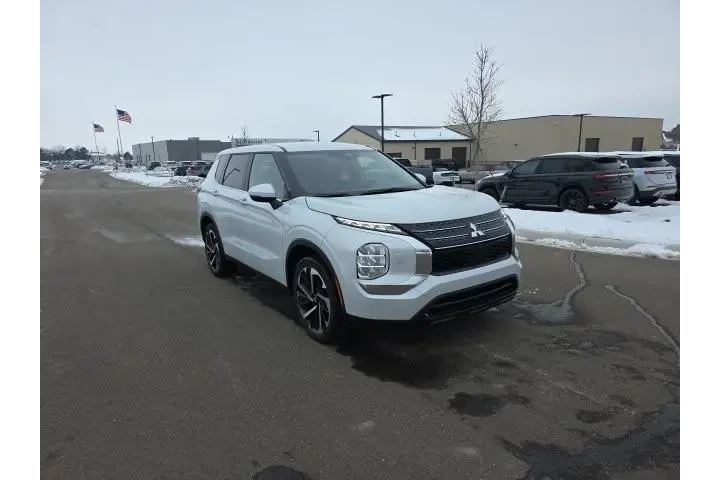 $19000 : Mitsubishi Outlander 2022 AW image 3