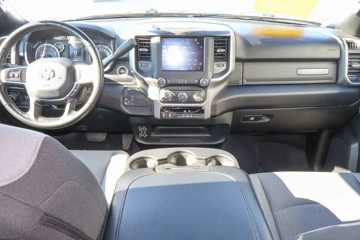 $46988 : 2024 2500 Big Horn 4x4 Crew C image 10