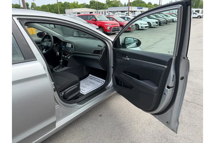 $9450 : 2020 Elantra SEL image 7