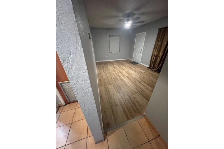 $2300 : Rento apartamento image 4