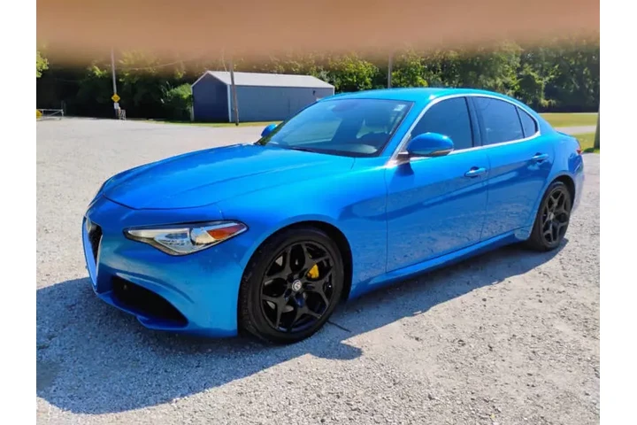 $16995 : 2019 Alfa Romeo Giulia image 3