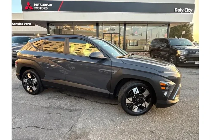 $22388 : Hyundai KONA 2024 SEL 4dr Cr image 1