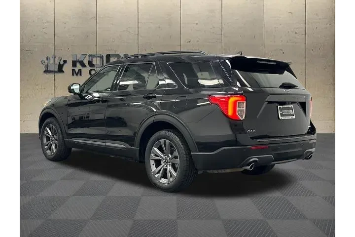 $27500 : Ford Explorer 2022 AWD XLT 4 image 6