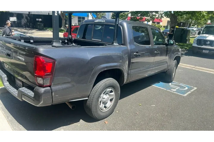 $25950 : Toyota Tacoma 2021 4x2 SR5 4 image 2