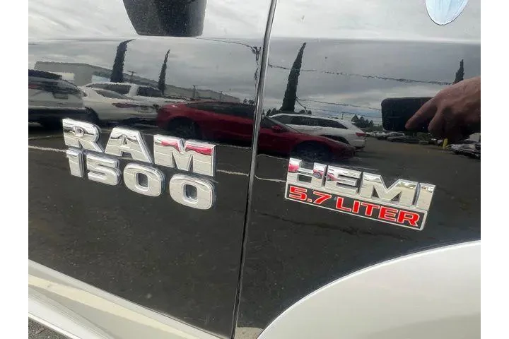 $17988 : Ram 1500 2014 4x4 Laramie 4d image 6