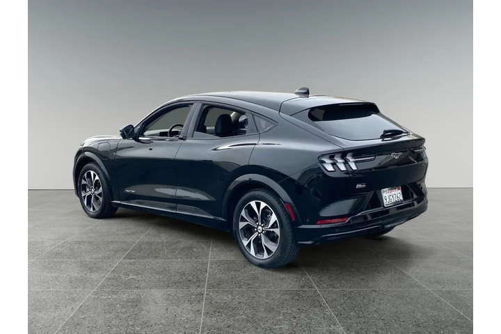 $28300 : Ford Mustang Mach-E 2023 AWD image 3