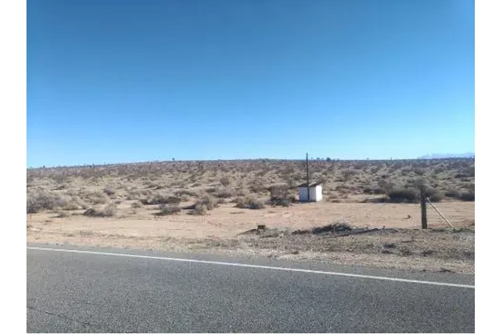 $1 : Lote de 5 acres con poso image 6