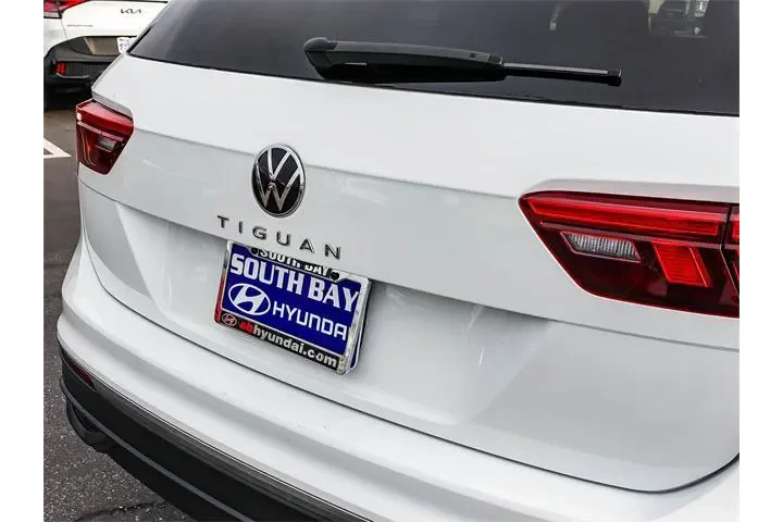 $19995 : Volkswagen Tiguan 2024 S 4dr image 7