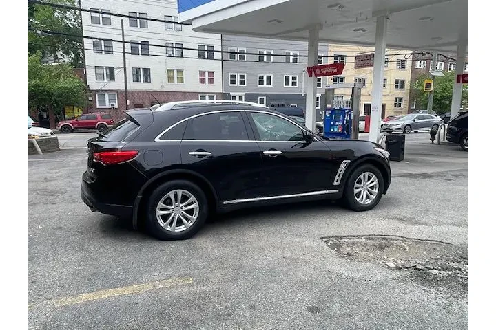 $10995 : 2013 FX37 image 9