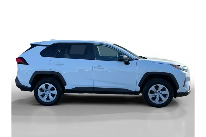 $26843 : Toyota RAV4 2024 AWD LE 4dr image 6