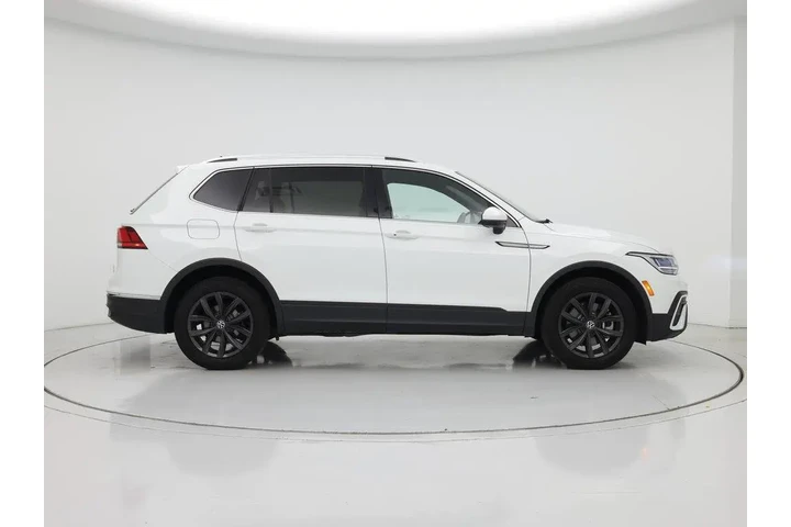 $22998 : Volkswagen Tiguan 2024 SE 4d image 7
