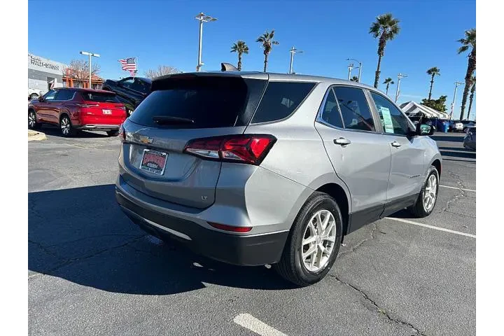 $20900 : Chevrolet Equinox 2023 LT 4d image 5